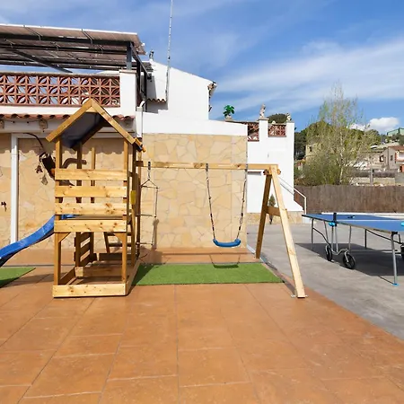 펜션 Cal Ramon Con Piscina 루비