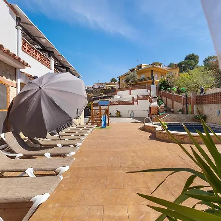 Cal Ramon Con Piscina Feriehus *