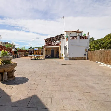 Cal Ramon Con Piscina Feriehus Rubí